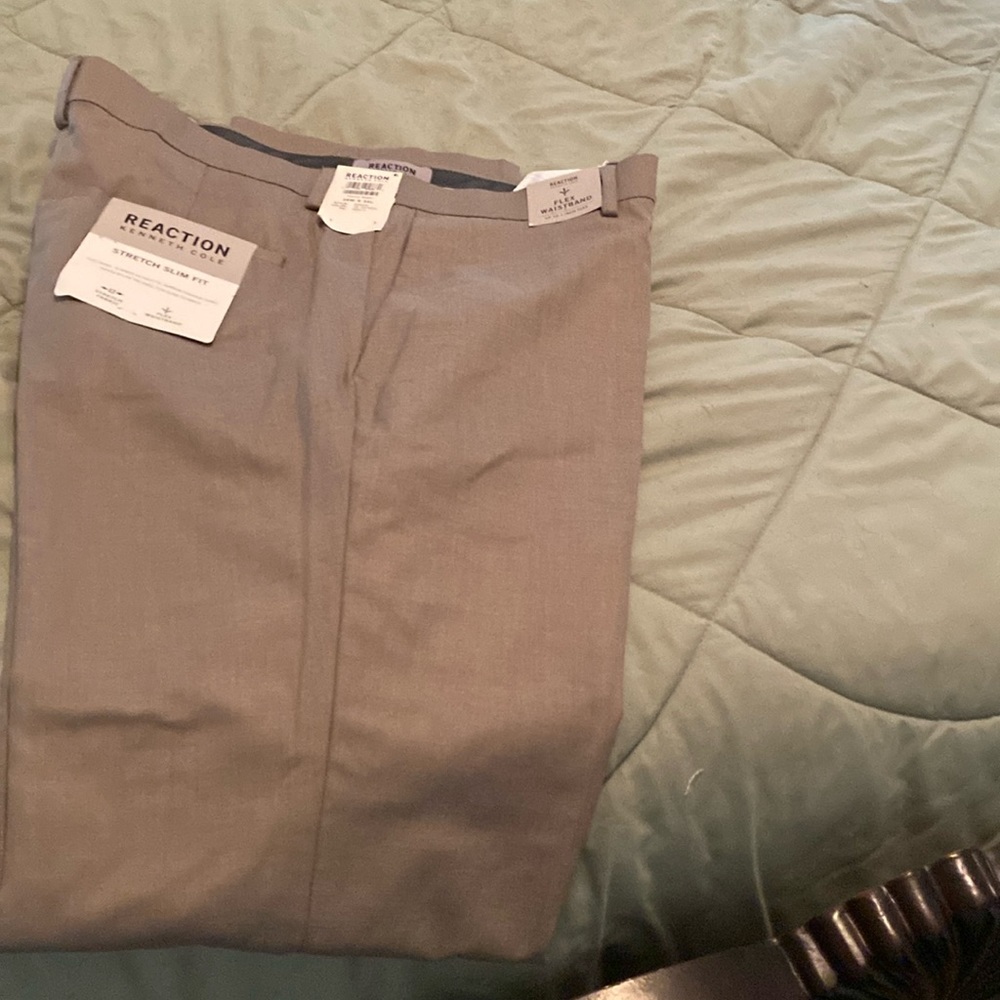 Men’s khaki dress pants